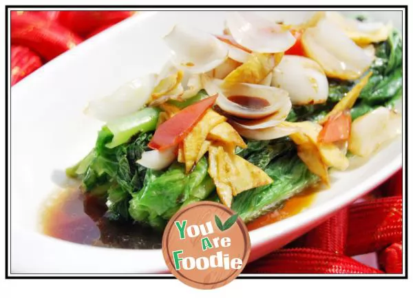 Stir-fried-Lily-lettuce-leaves-in-soy-sauce