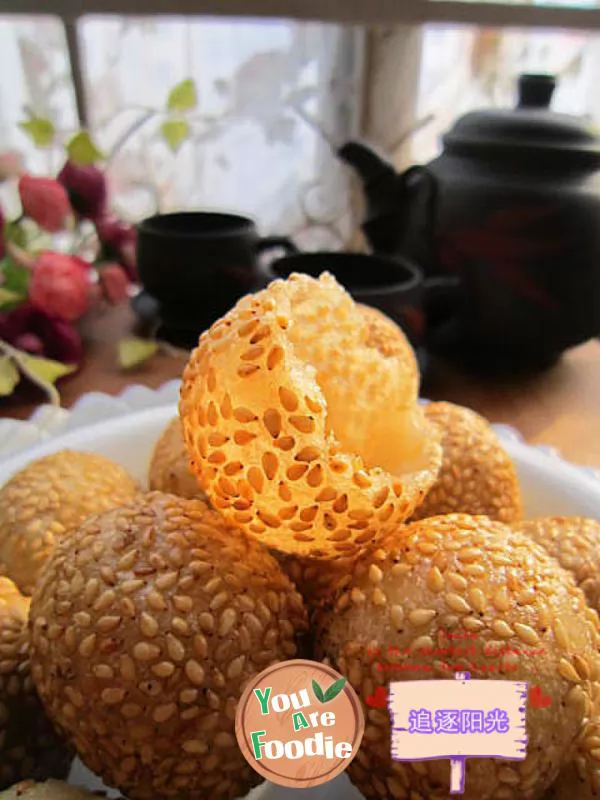 Hollow jute balls -- Beautiful hollow jute balls can be made without baking powder