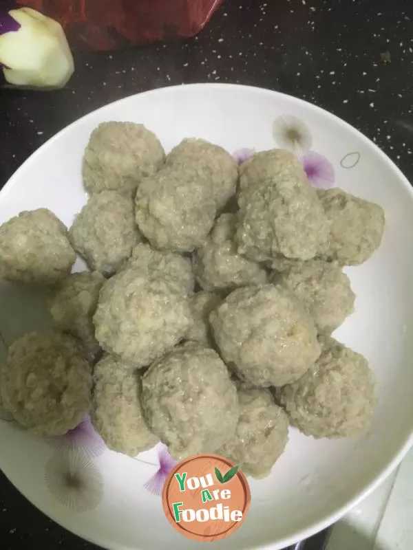 Sauteed Pork Balls with Brown Sauce