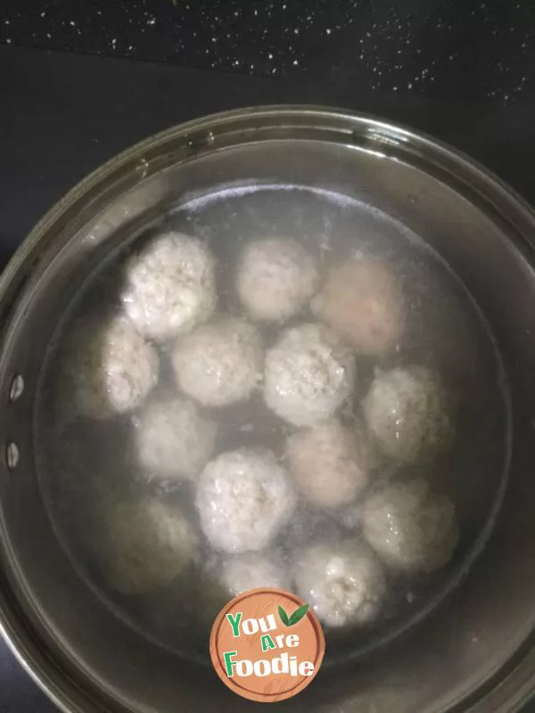 Sauteed Pork Balls with Brown Sauce