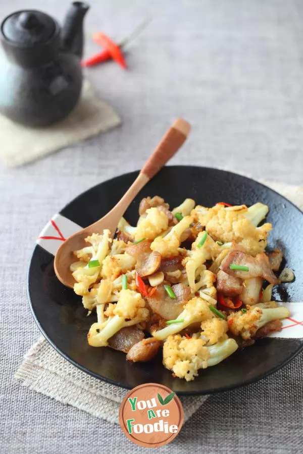 Cauliflower in dry pot