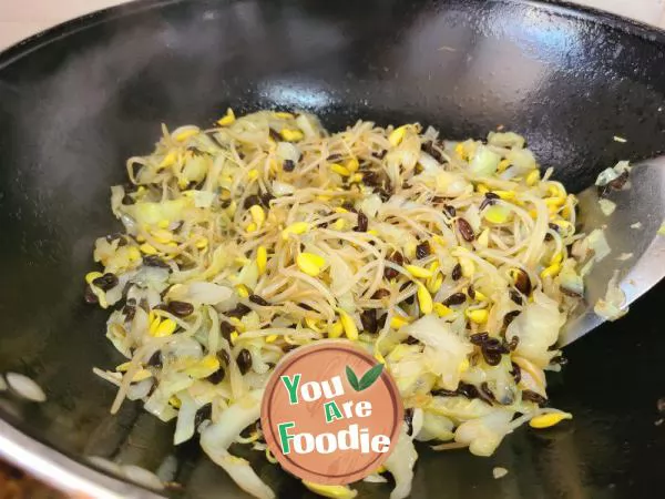 Fried Black Bean Sprouts with Cabbage