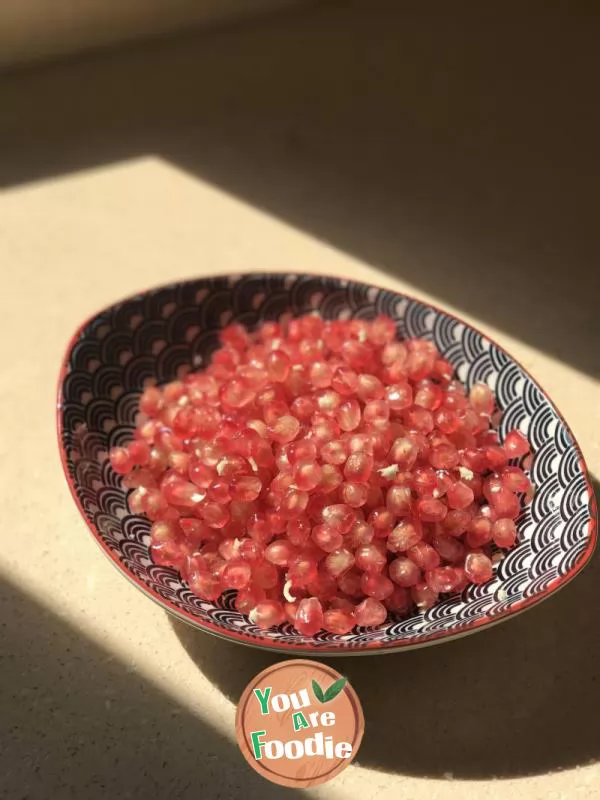 Pomegranate clear drink