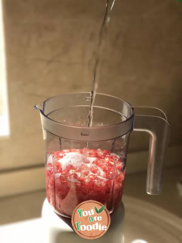 Pomegranate clear drink