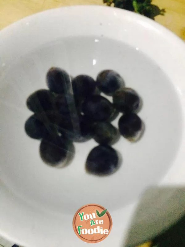 Fresh grape juice
