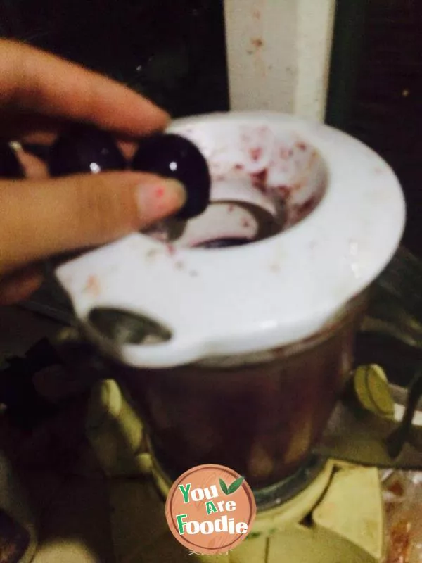 Fresh grape juice