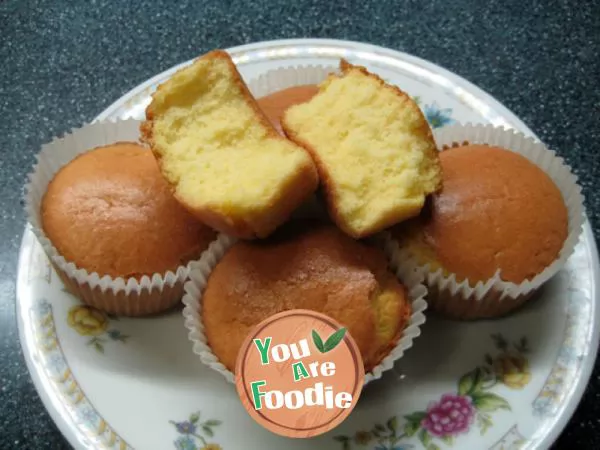 Whole egg cup cake