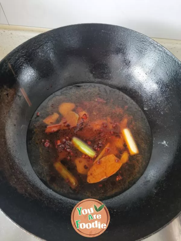 Stewed Fish in Iron Pot