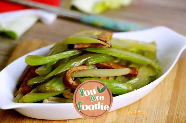 Smoked and fried celery