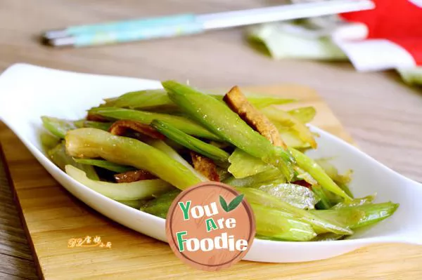 Smoked and fried celery