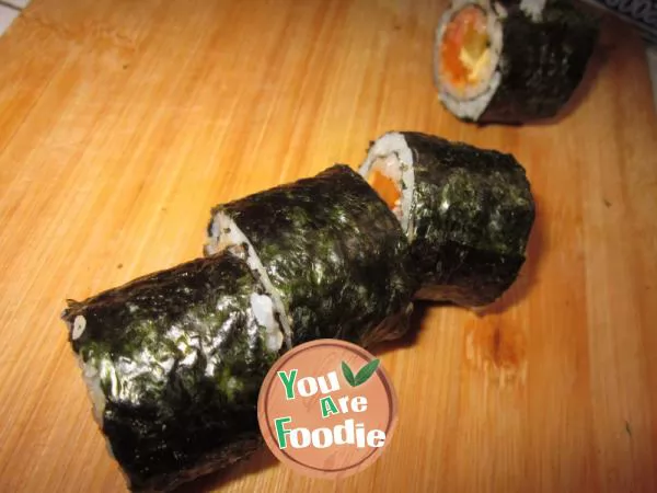 [Korean seaweed sushi roll]