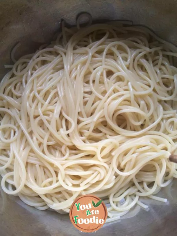 Stir fried spaghetti