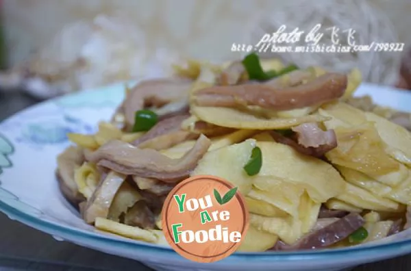 Shredded-tripe-with-green-pepper