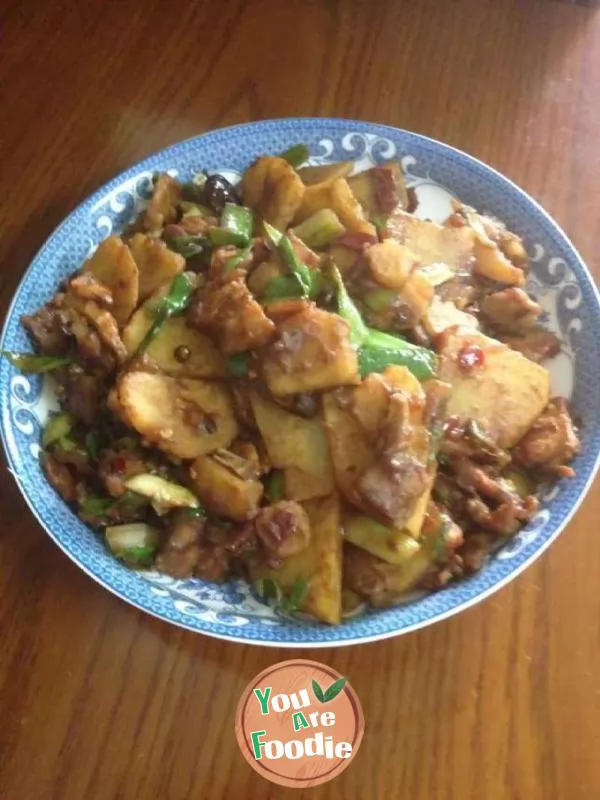 Double cooked pork with potato chips