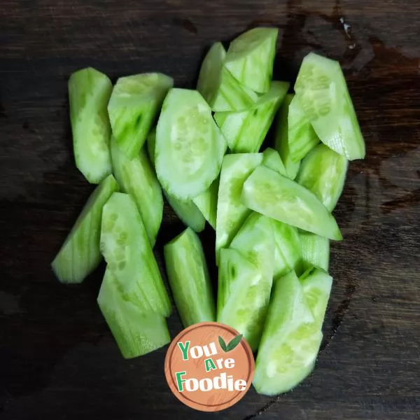 Stir fried cucumber with vegetable