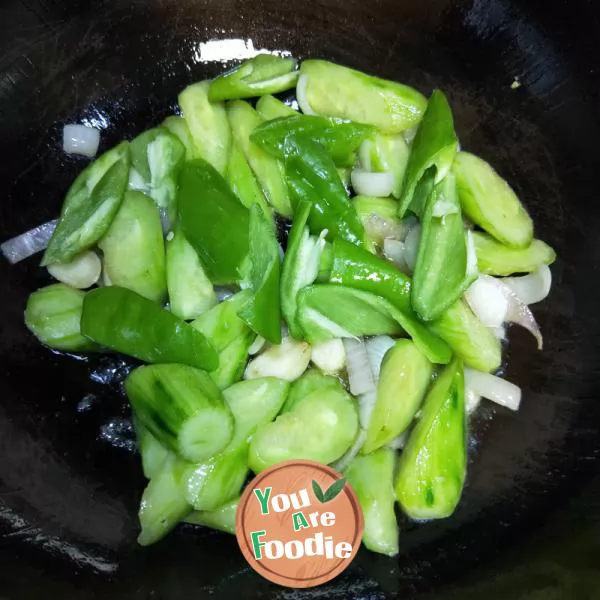 Stir fried cucumber with vegetable