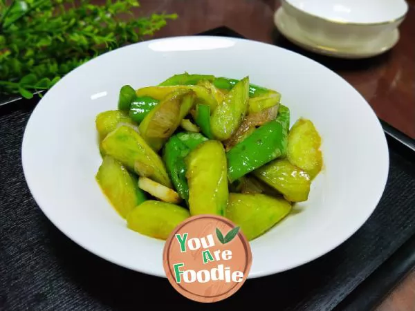 Stir fried cucumber with vegetable