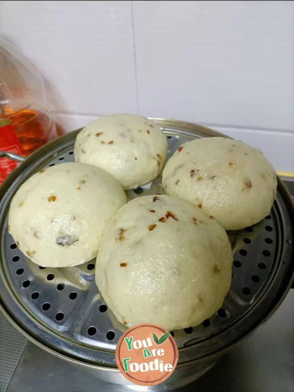 Milk flavored red jujube steamed bun and Bean Bun