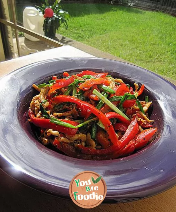 Fried-chicken-shreds-with-black-pepper-and-red-pepper