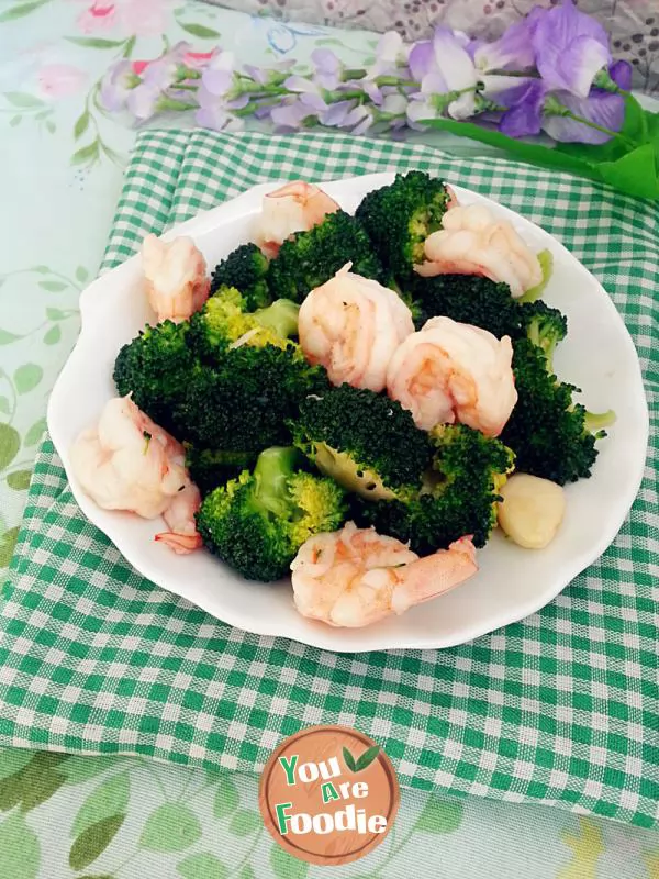 Fried-shrimps-with-Broccoli