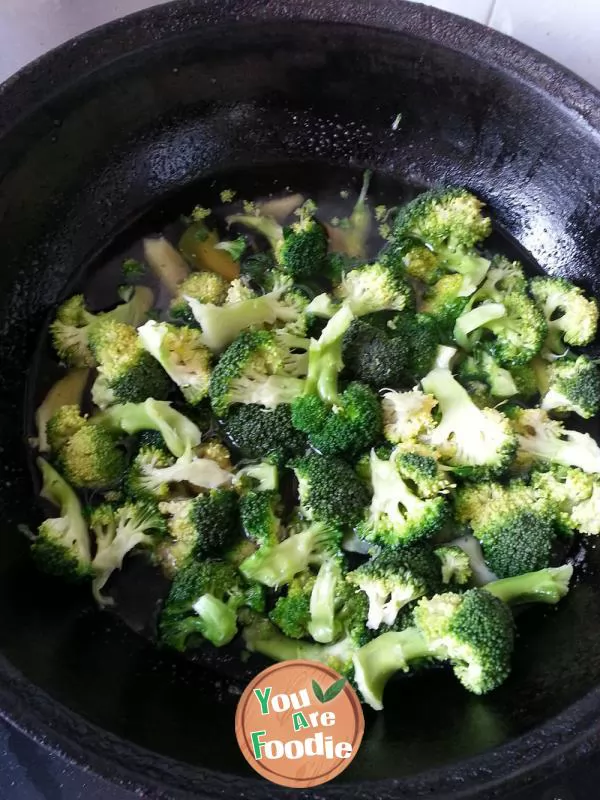 Fried shrimps with Broccoli