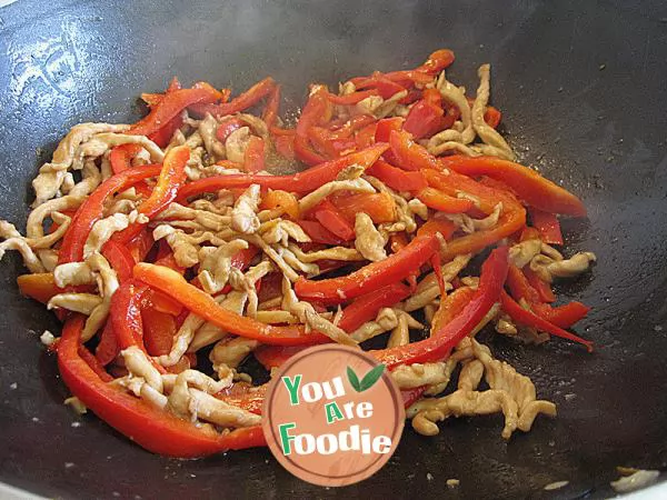 Fried chicken shreds with black pepper and red pepper