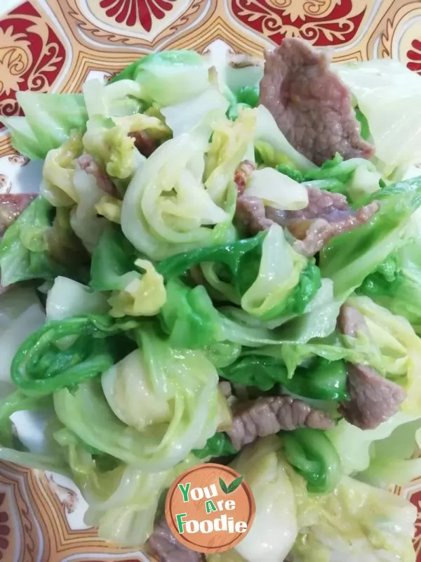 Fried pork with cabbage