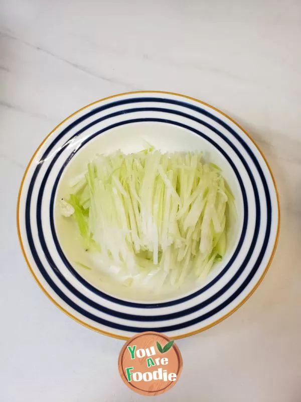 Shredded Radish with Shrimp Peel