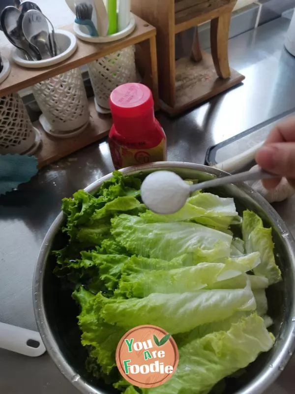 Sauteed Lettuce in Oyster Sauce