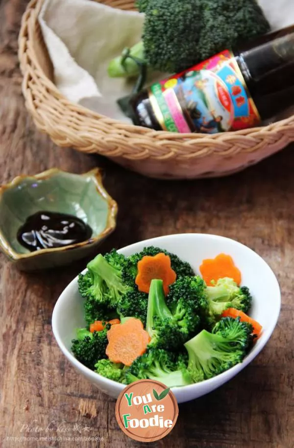 Fresh-and-refreshing-----broccoli-in-oyster-sauce