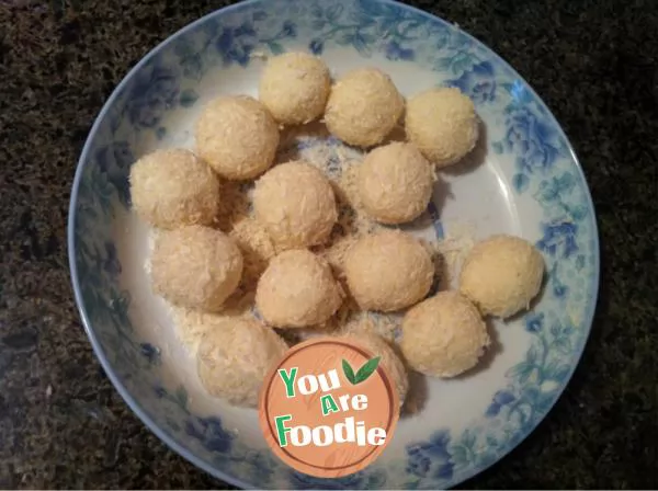 Soft glutinous yam balls