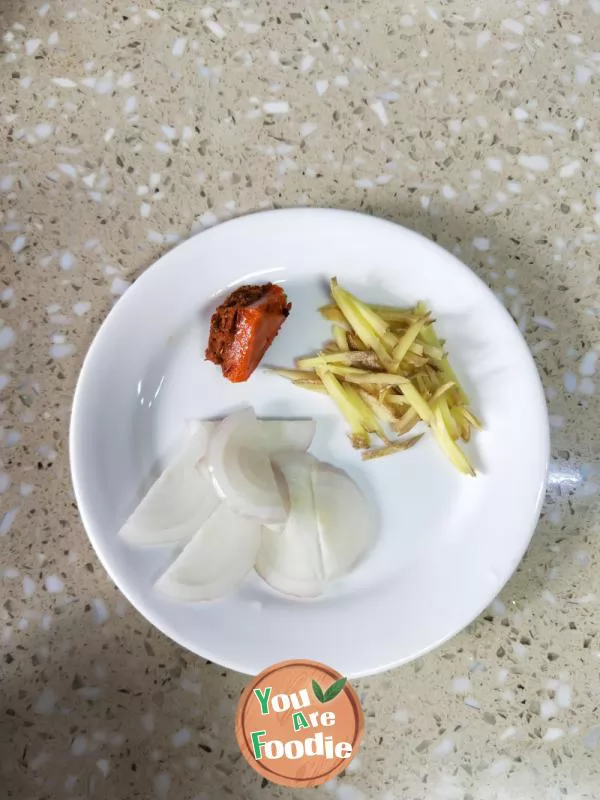 Boiled powder of fish head and cabbage