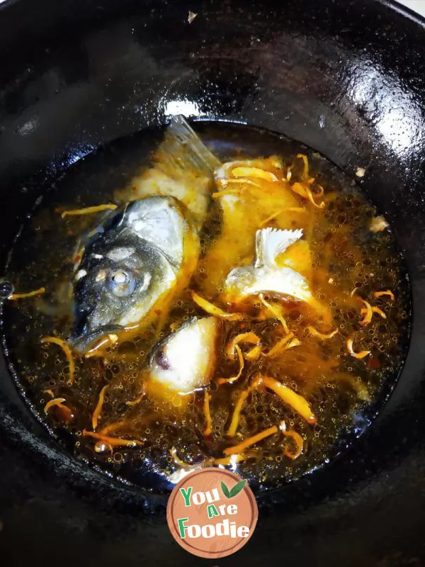 Boiled powder of fish head and cabbage