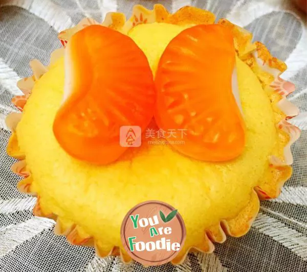 Happiness cup cream cake