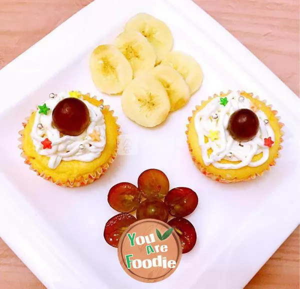 Happiness cup cream cake