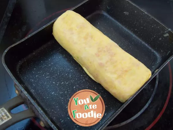 Simple and convenient egg roll