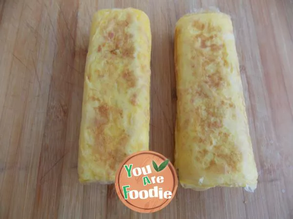 Simple and convenient egg roll