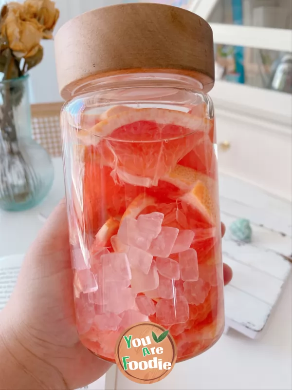 Grapefruit Soaking Wine