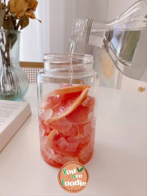 Grapefruit Soaking Wine