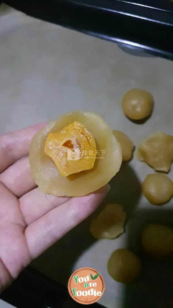 Taoshan skin moon cake