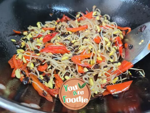 Fried Black Bean Sprouts with Red Pepper