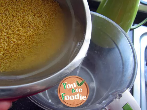 Longan jujube millet paste