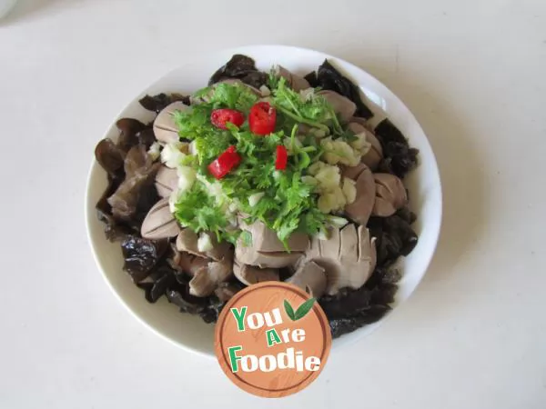 Mixed kidney flower with black fungus