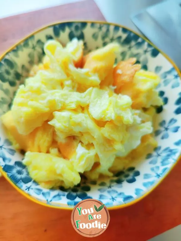 Scrambled Eggs with Green Peppers