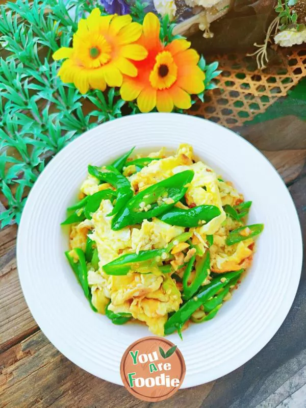 Scrambled Eggs with Green Peppers