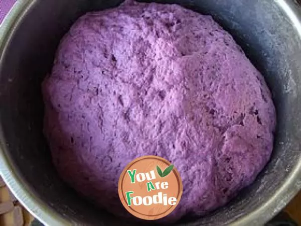 Purple potato pattern steamed bread