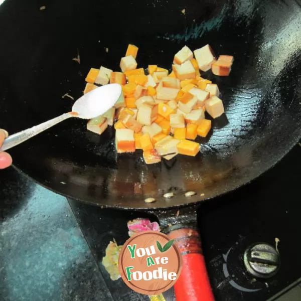 Stir fried diced pork