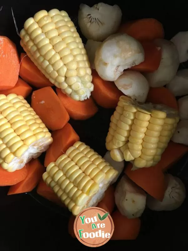 Carrot, corn, horseshoe and Spareribs Soup