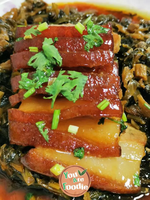 Xueli red braised pork