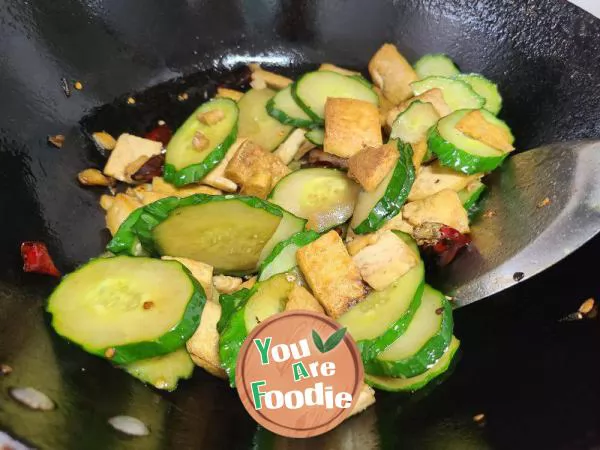 Fried Tofu with Cucumber